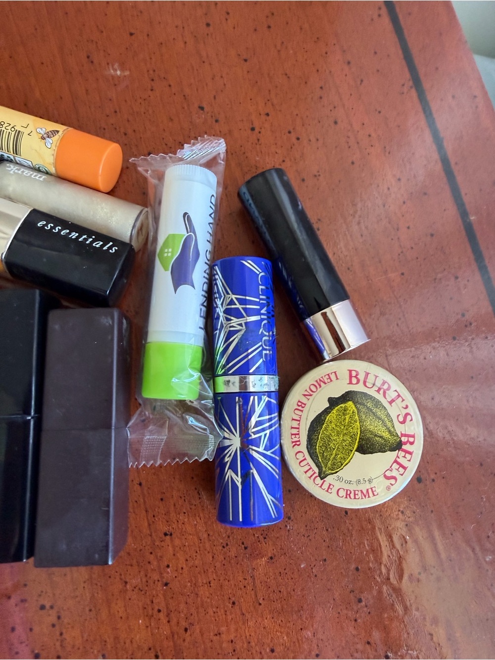 🗽Assorted Lipstick & Lip Balm Collection - Assorted Brands - Picture 4 of 5